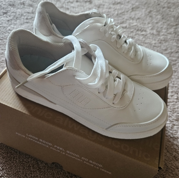 Women's Dink It Pickleball Court Sneaker - Picture 3 of 7